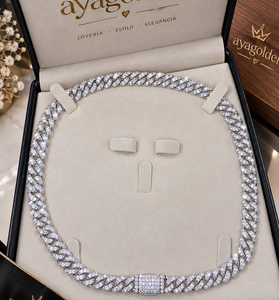 Cadena cubana ice 8 mm con moissanita VVS en plata 925 chapada en oro blanco