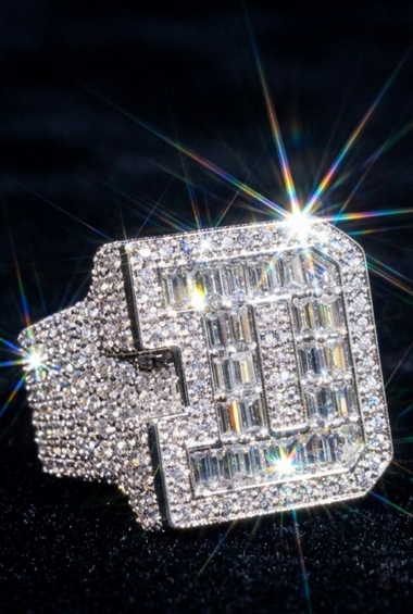 ANILLO DE INICIAL EN MOISSANITAS — AyAGOLDEM